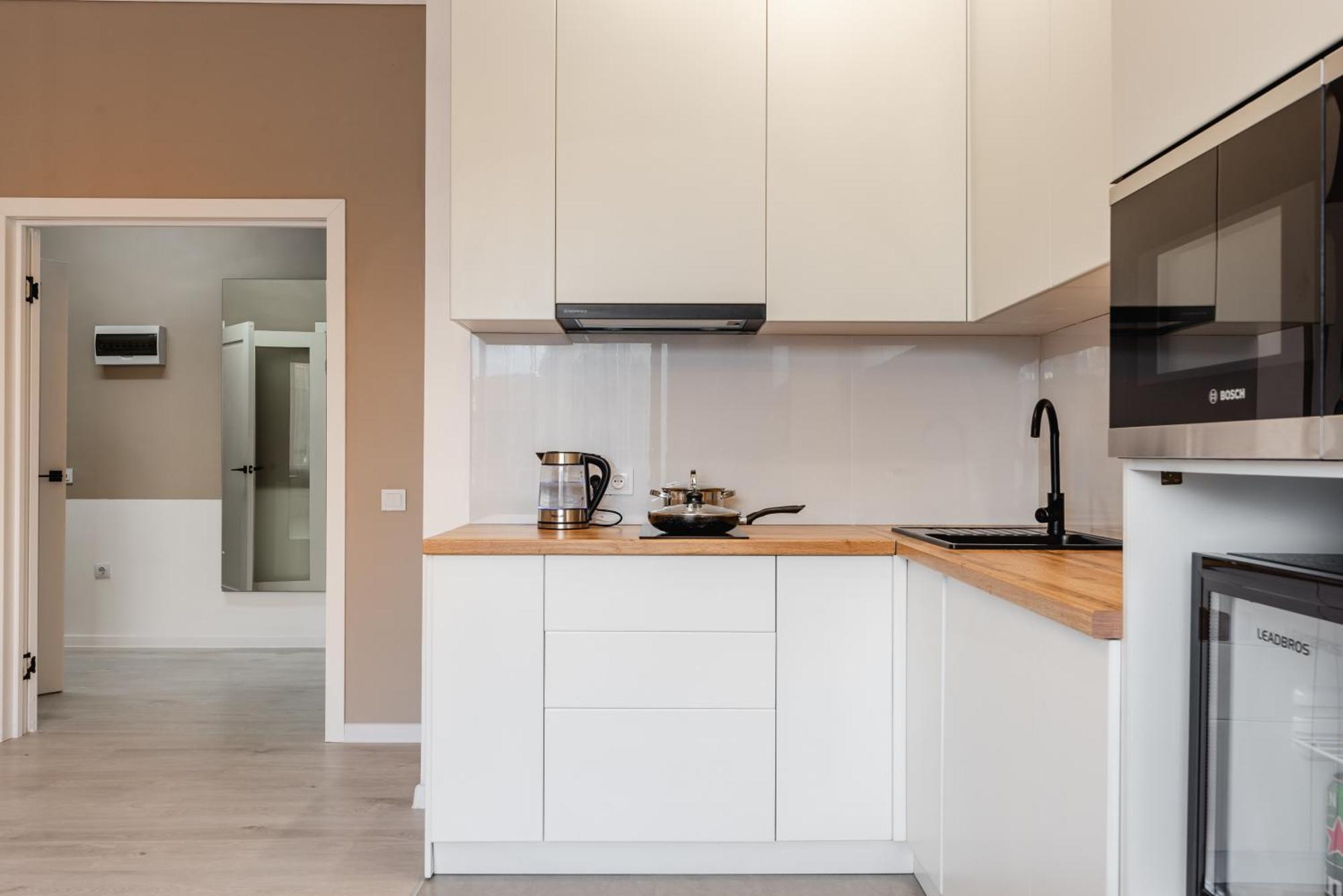 Five Business-Class Rooms In R-House Near Mega Center Almaty Exteriér fotografie