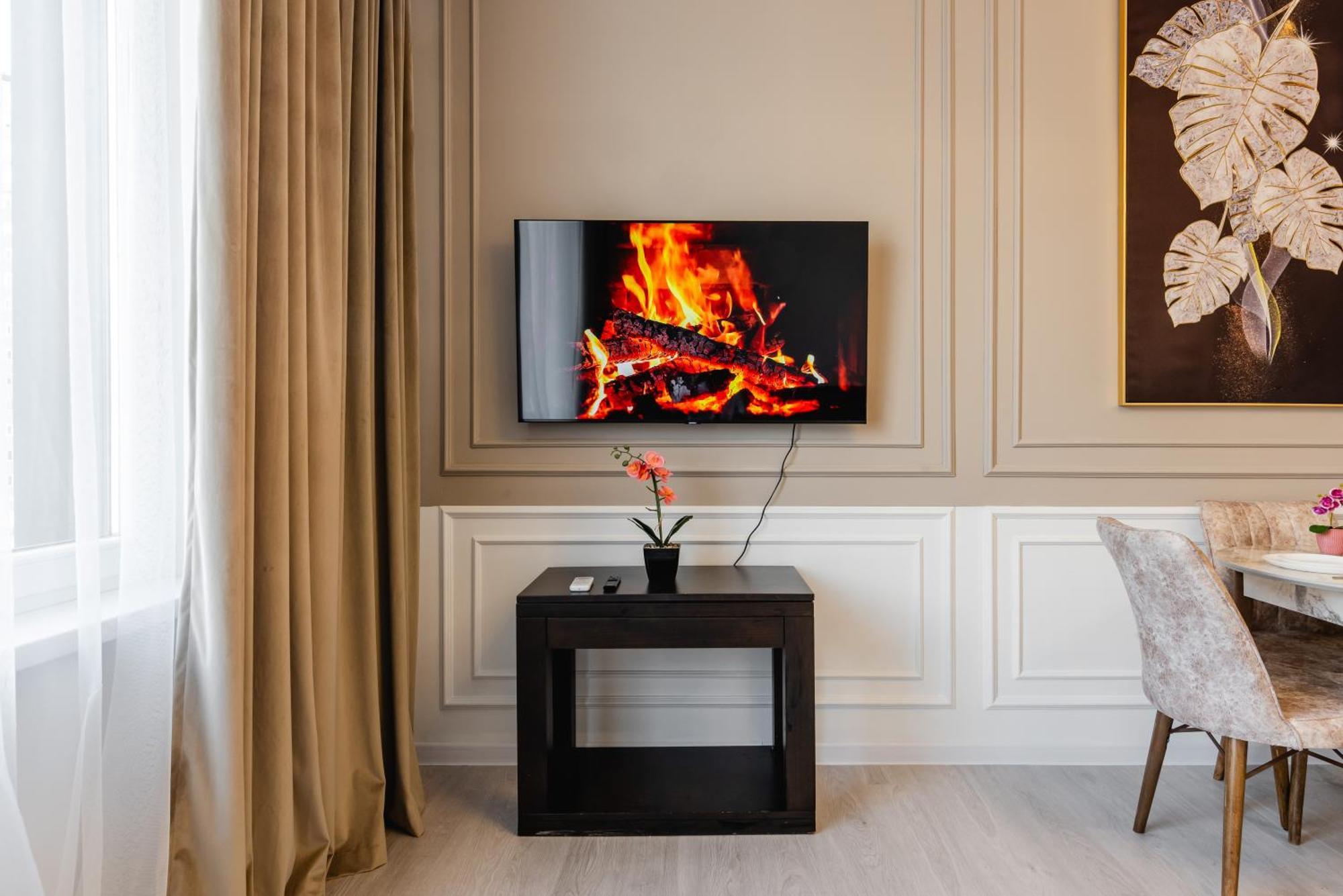 Five Business-Class Rooms In R-House Near Mega Center Almaty Exteriér fotografie
