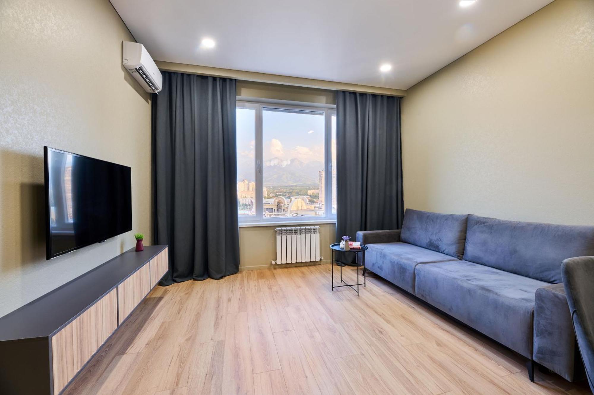 Five Business-Class Rooms In R-House Near Mega Center Almaty Exteriér fotografie