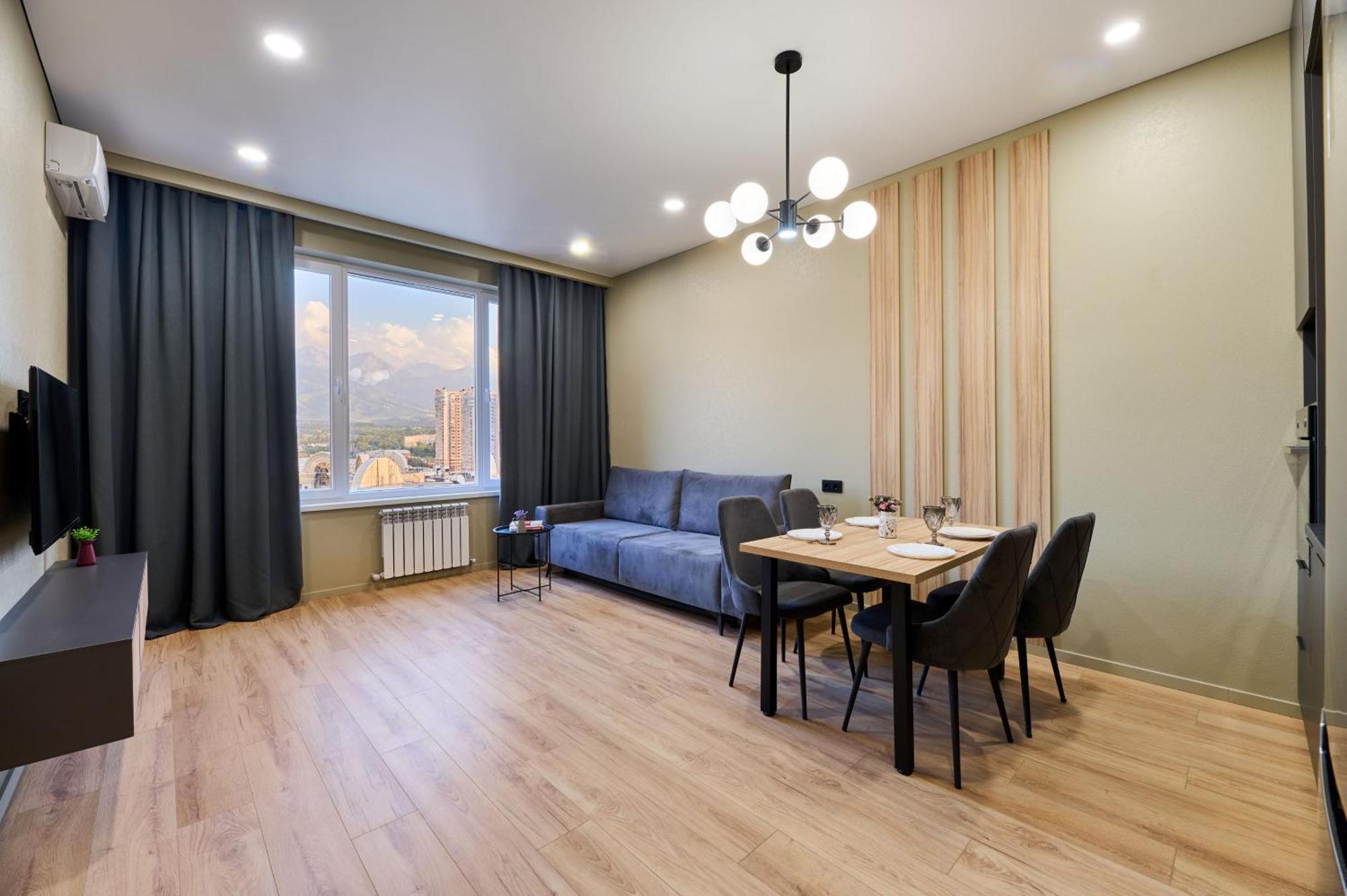 Five Business-Class Rooms In R-House Near Mega Center Almaty Exteriér fotografie